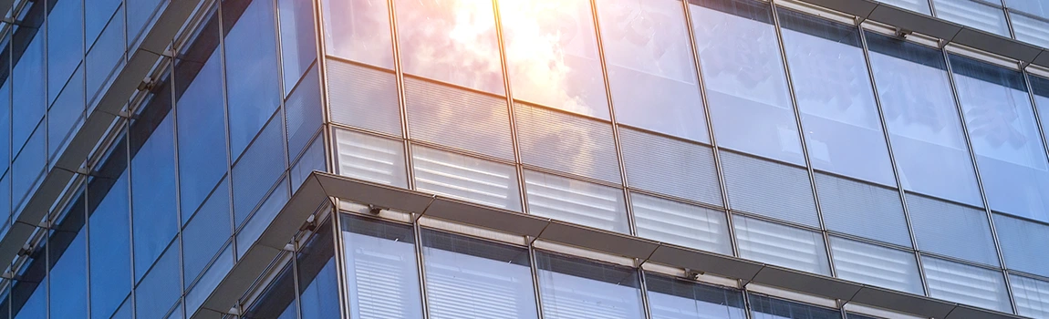 UV-Resistant Glass Experts&nbsp;in Bartow, FL